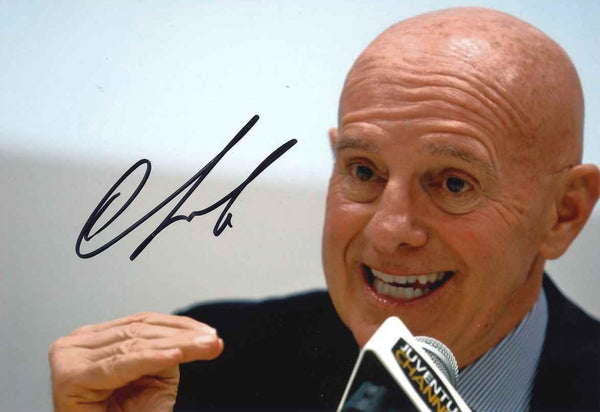 Foto Autografata Arrigo Sacchi – Leggendario Allenatore del Milan – 15,1x10,4 cm – COA Disponibile