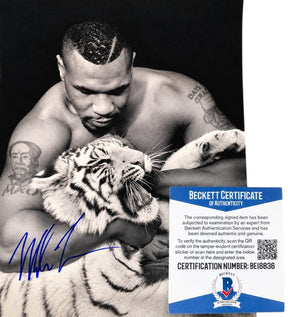 Fotografia autografata Mike Tyson con tigre – certificato Beckett – 40x50,5 cm