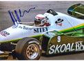 Foto autografata Philippe Alliot alla guida della RAM Skoal Bandit numero 9 in F1 1985 – autografo originale pennarello blu – condizioni Excellent