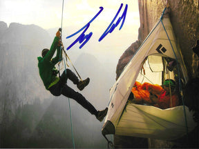Foto autografata Tommy Caldwell – campo sospeso portaledge sulla Dawn Wall di El Capitan Yosemite – autografo originale pennarello blu – COA incluso