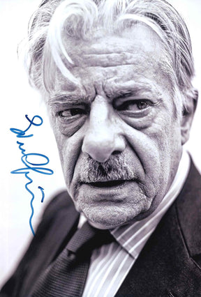 Fotografia autografata Giancarlo Giannini ritratto bianco e nero – attore e doppiatore italiano voce di Al Pacino – autografo originale pennarello blu – Excellent