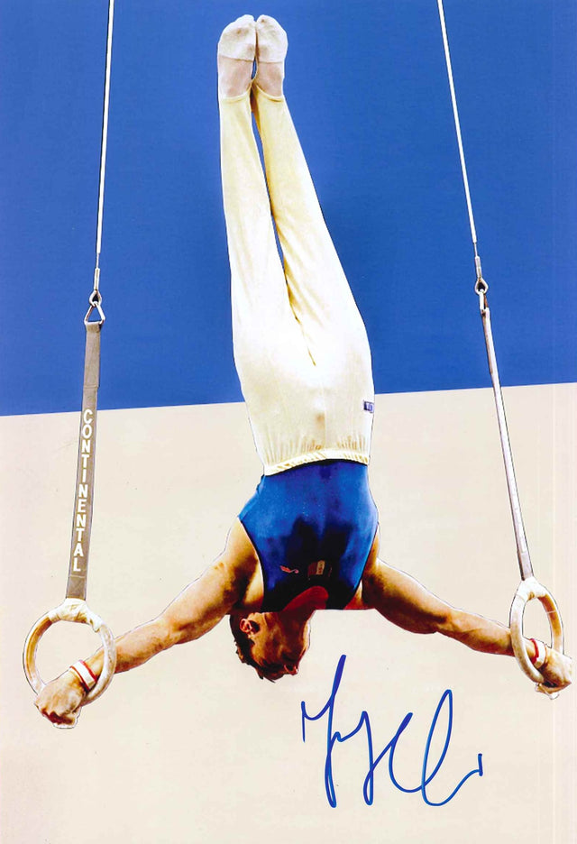 Fotografia autografata Jury Chechi agli anelli – ginnasta azzurro Signore degli Anelli in esercizio – autografo originale pennarello blu – condizioni Excellent
