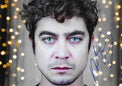 Fotografia autografata Riccardo Scamarcio ritratto intenso – autografo blu originale – MTM Memorabilia