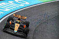 Fotografia autografata Lando Norris McLaren MCL38 Dutch GP Zandvoort 2024 – 30,5x20 cm – autografo originale pennarello blu – COA Associazione Autografia incluso
