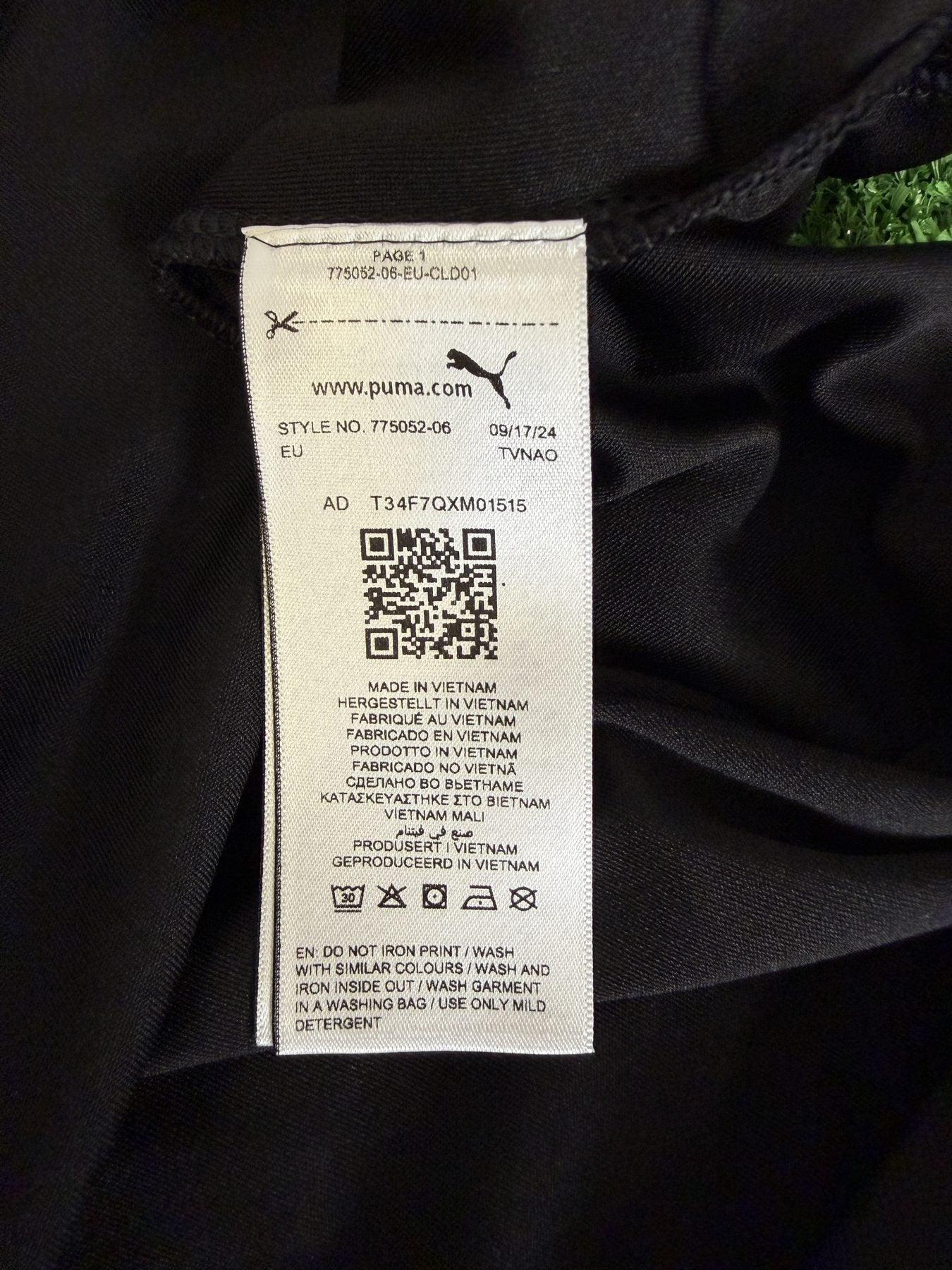 Etichetta lavaggio maglia AC Milan 125 Puma – style 775052-06 – Made in Vietnam – istruzioni manutenzione