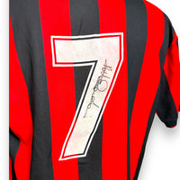 Dettaglio autografo originale Roberto Donadoni pennarello nero sul numero 7 maglia AC Milan Player Issued Home 1990-91 patch flock applicato
