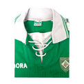 Dettaglio colletto bianco con lacci maglia Avellino 1995-96 Diadora – etichetta interna Diadora Light Your Fire – scudetto U.S. Avellino 1912