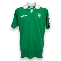 Maglia Avellino Home 1995-96 Diadora verde – colletto bianco con lacci – lettering Diadora lievemente usurato – condizioni Very Good vintage
