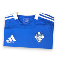 Dettaglio collo maglia Como 1907 Home 2024-25 Adidas – stemma club e taglia M