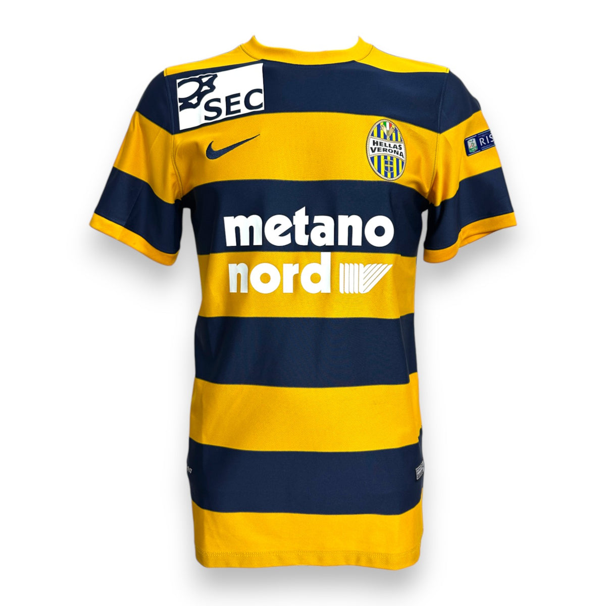 Maglia Hellas Verona Home 2016/17 Nike originale a strisce gialloblù con sponsor Metano Nord – fronte