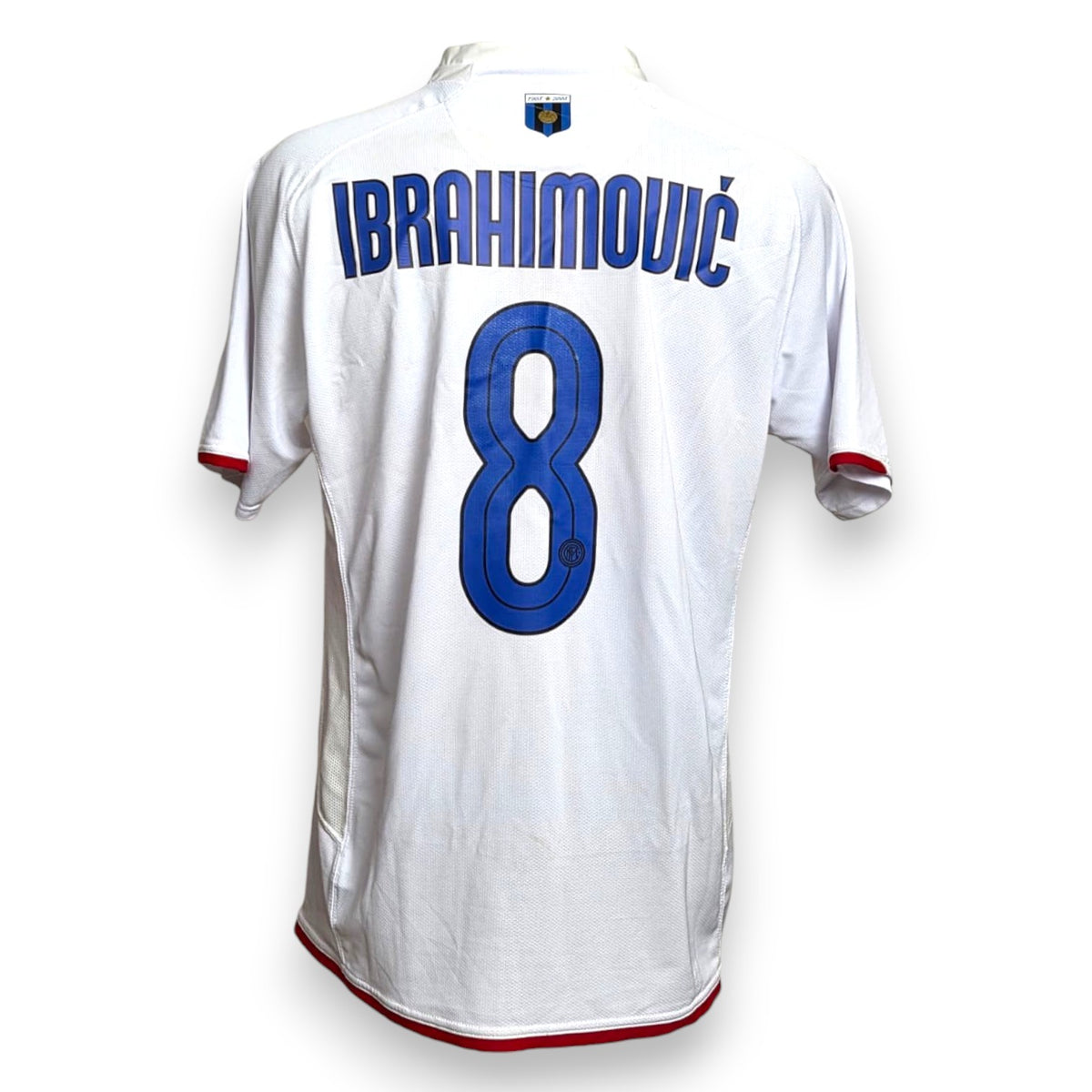 Retro maglia Inter Centenario 2007/08 con nameset originale Ibrahimović 8 blu