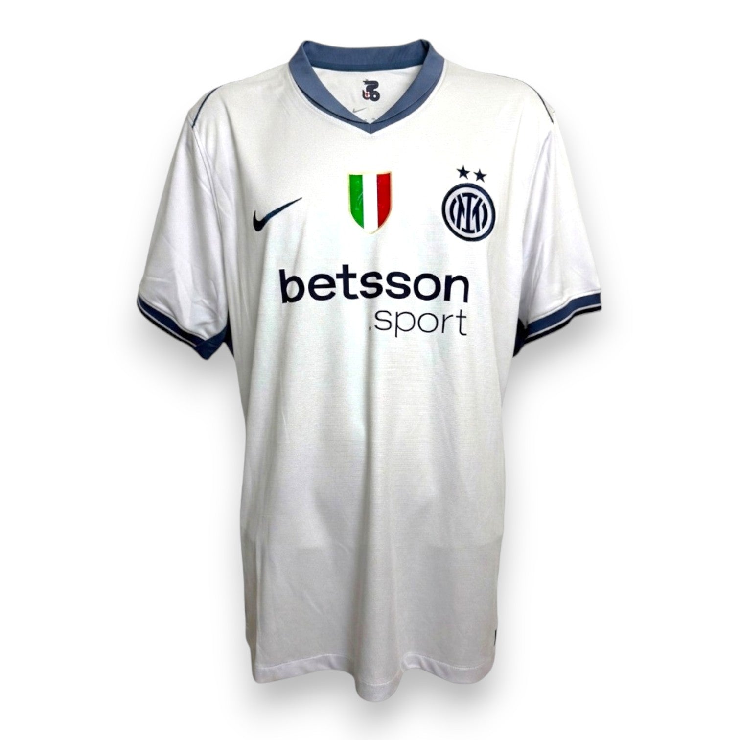 Maglia Inter Away 2024-25 bianca autografata Stefan de Vrij numero 6 – Nike – sponsor Betsson Sport – seconda stella