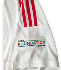 Patch UEFA Foundation for Children sulla manica della maglia Italia Away Euro 2024