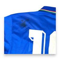 Dettaglio difetto retro spalla maglia Italia Home 1988/90 Diadora – macchie scure sopra il numero 19