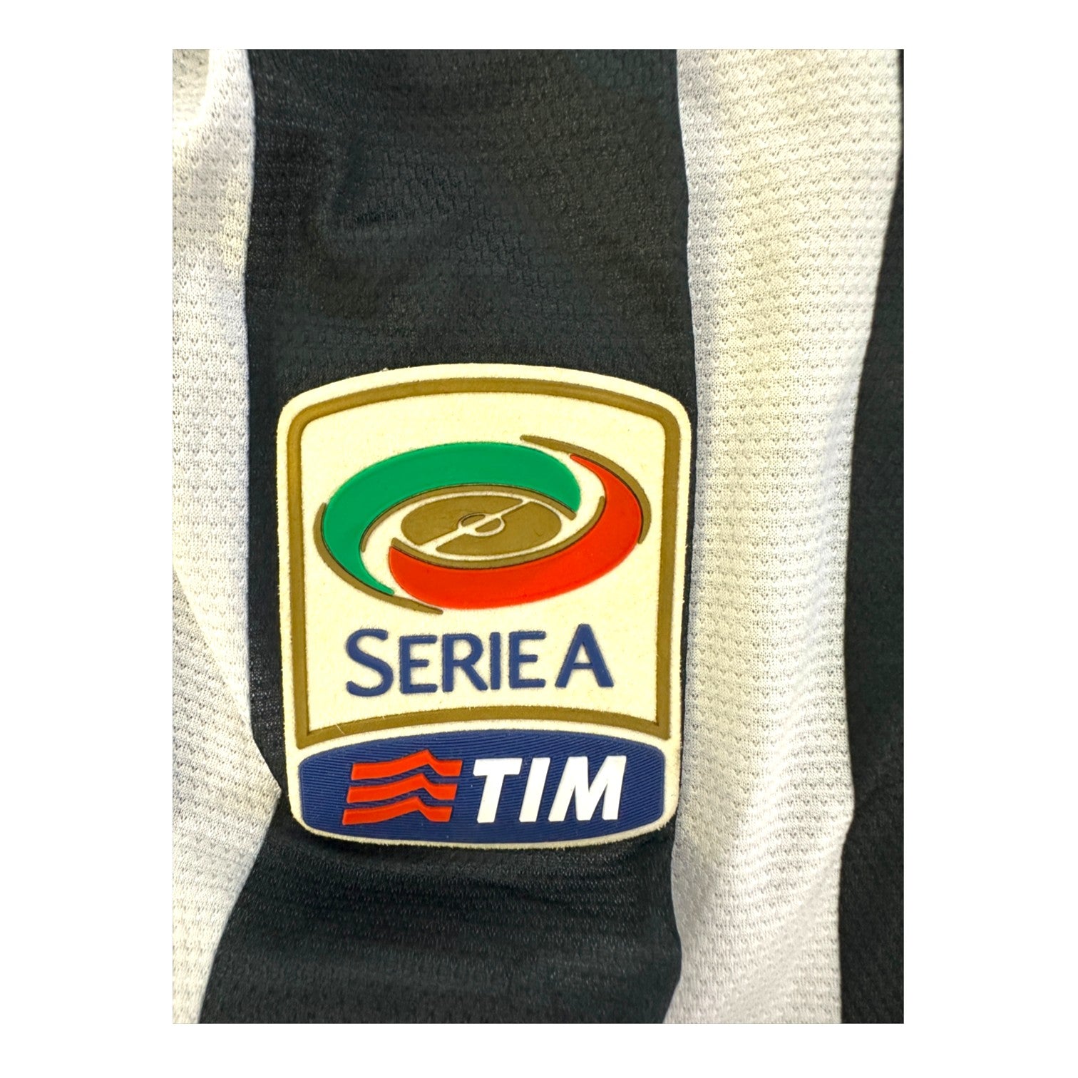 Patch Serie A TIM su manica maglia Juventus Home 2012-13