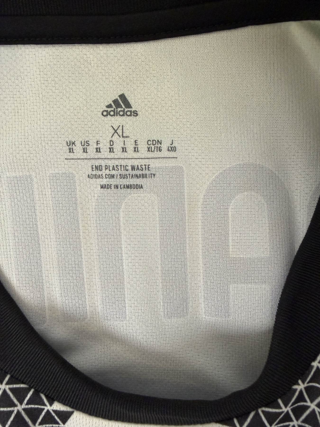 Collo interno maglia Juventus Home 2022-23 adidas taglia XL – Made in Cambodia – Store autentica