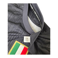 Cartellino Adidas con codice DP0455 e data 03/18 della maglia Juventus Third 2018/19