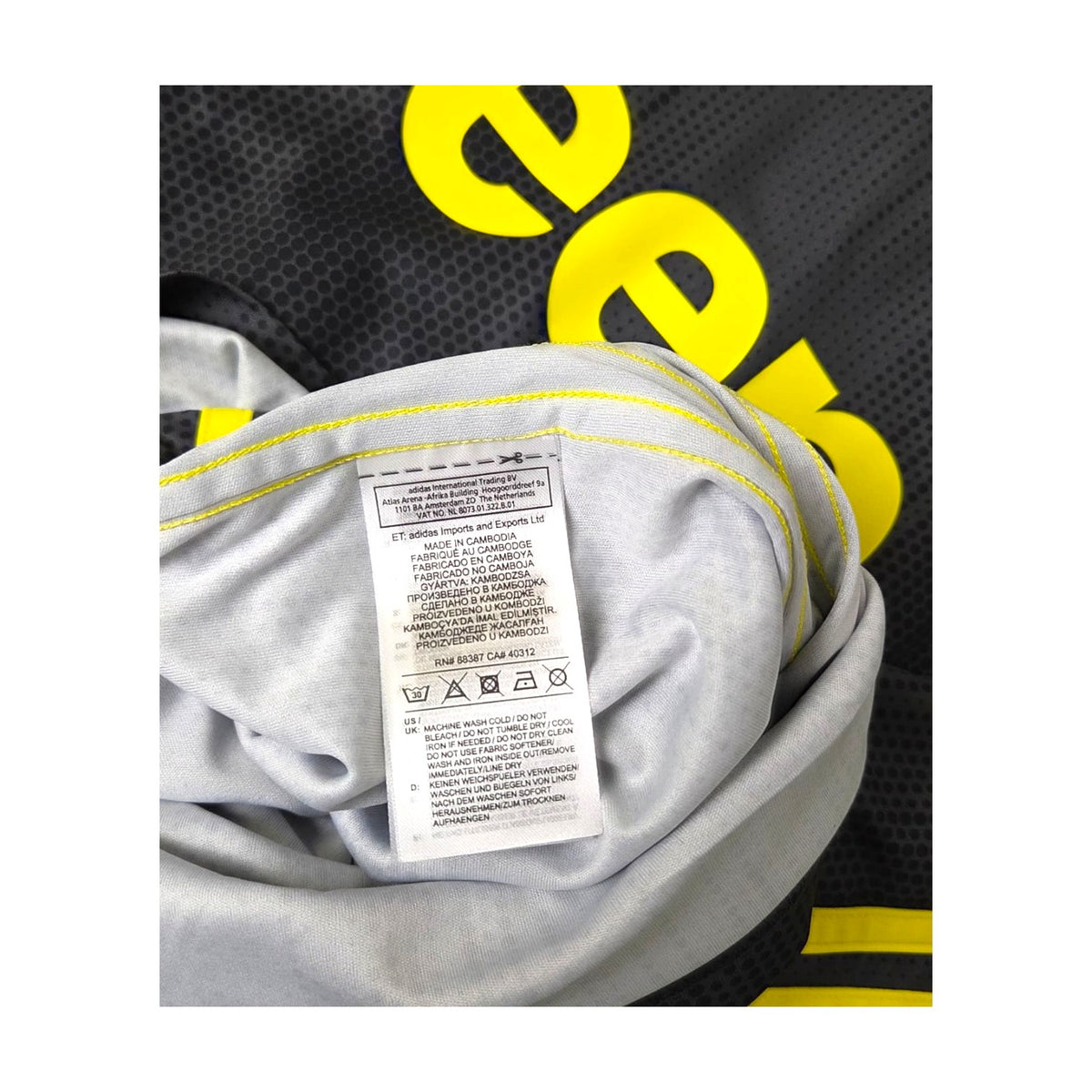 Etichetta di composizione Adidas Made in Cambodia della maglia Juventus Third 2018/19