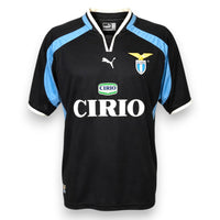 Maglia Lazio Away 2000-01 numero 11 Puma – nera sponsor Cirio inserti celesti colletto a V – Vintage Serie A