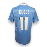 Retro maglia Lazio Home 2012-13 numero 11 Klose – nameset bianco bordo blu – scritta S.S. Lazio 1900 sulla nuca