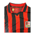 Colletto maglia Milan 125° Anniversario – scritta dorata AC Milan 125 – toppa storica Milan Foot Ball and Cricket Club