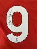 Autografo originale Olivier Giroud sul numero 9 maglia AC Milan Home 2024-25