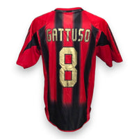 Retro maglia Milan 2004-05 numero 8 dorato Gattuso – righe rossonere Adidas – scudetto campione d'Italia