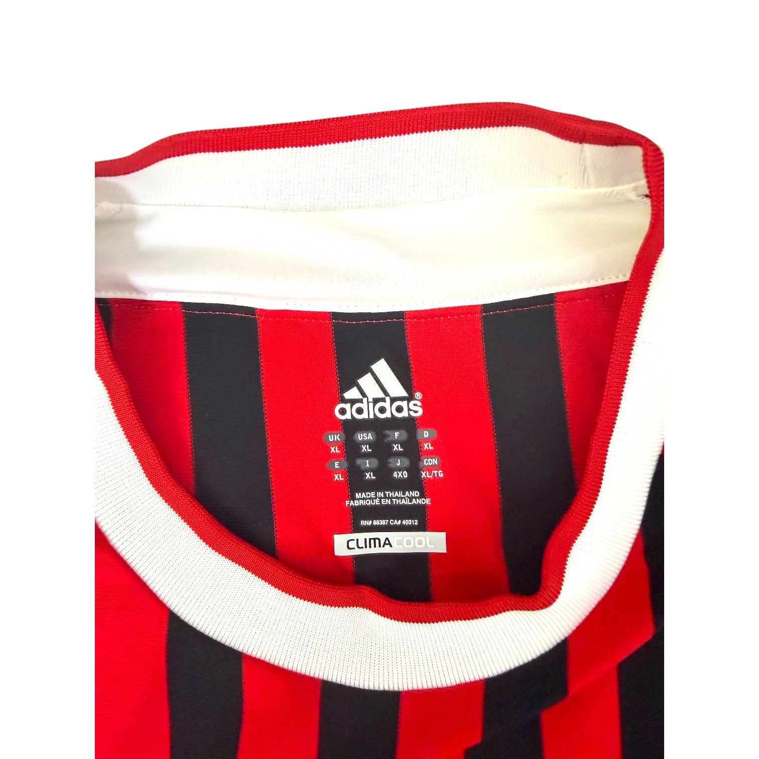 Etichetta interna taglia XL Made in Thailand ClimaCool maglia Milan Home 2011-12 Player Issued