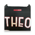Dettaglio collo retro maglia Milan Home 2022-23 – scritta Sempre Milan, numero 19 Theo