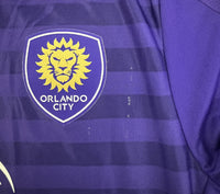 Stemma ricamato Orlando City SC leone dorato su maglia Home 2016 Adidas