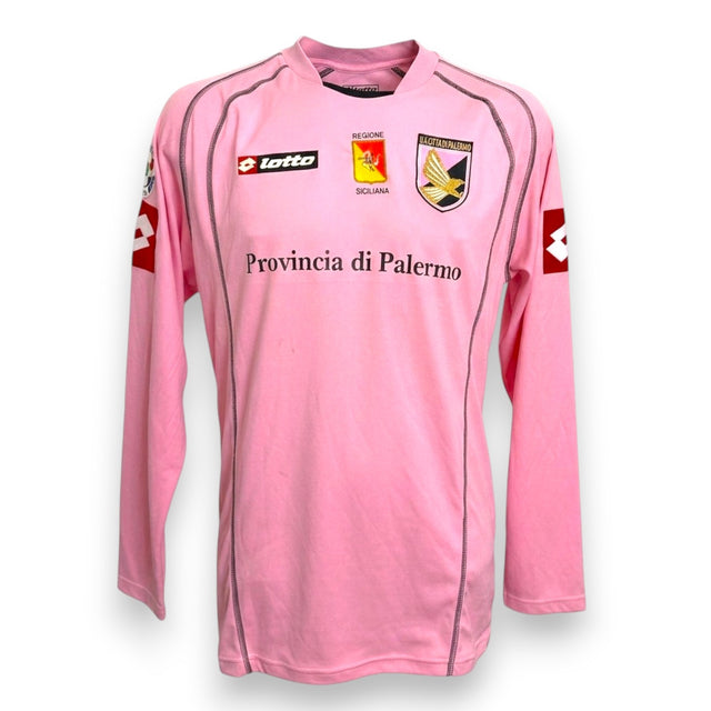 Maglia Palermo Home 2004-05 Player Issued Andrea Barzagli numero 43 fronte – manica lunga Lotto rosa con sponsor Provincia di Palermo e patch Regione Siciliana