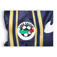 Patch ufficiale Lega Calcio su manica maglia Parma Away 2001/02 Champion strisce gialle blu manica lunga