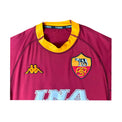 Colletto alto arancione con fascia Kappa, logo ricamato e stemma lupa – maglia Roma Home 2000/01