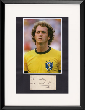 Autografo Paulo Roberto Falcão dedica su biglietto + foto Brasile CBF maglia gialla – cornice nera 40x30 cm inclusa – COA Associazione Autografia incluso