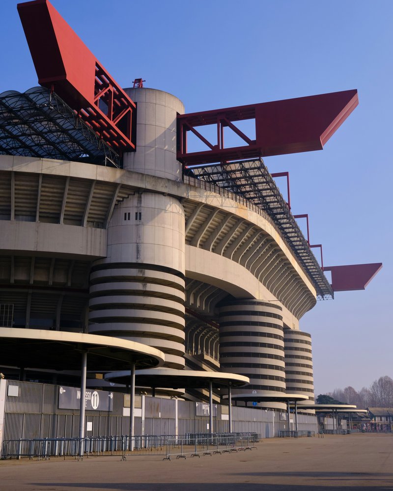 Stadio San Siro Milano, casa di AC Milan e Inter, simbolo del calcio italiano