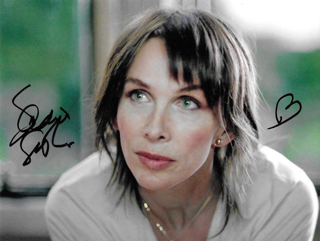 Fotografia autografata Trudie Styler ritratto a colori primo piano – firma originale pennarello nero – 20x15,1 cm – condizioni Excellent